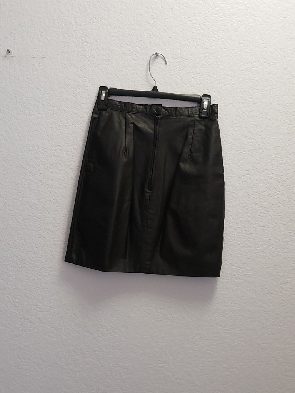 Phenix Elegant Black Mini Skirt